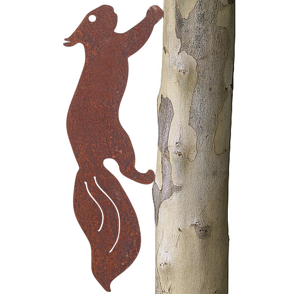 Écureuil en métal pour jardin : donnez de la vie à vos arbres avec cette déco