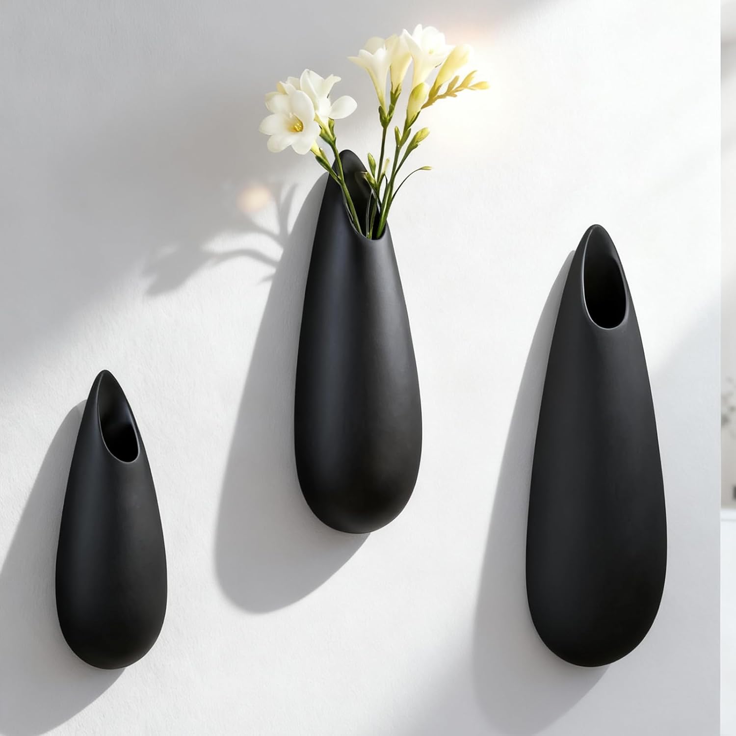 Classic Wall Ceramic Vase, Set of 3, Black Hanging Wall Vase for Flowers, Universal Minimalist Decor for Home & Gifts