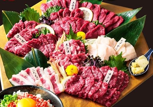 [ふるさと納税]プレミアム馬刺し堪能セット 710g 馬刺し 上赤身 霜降り 中トロ 大トロ ロース たてがみ ふたえご 大トロフレーク 熊本 専用醤油 たれ付き 肉 馬肉 馬 生食用 肉刺し 熊本肥育 冷凍 小分け 個包装 贈答用 お祝い ギフト お取り寄せ 利他フーズ 阿蘇 南小国町