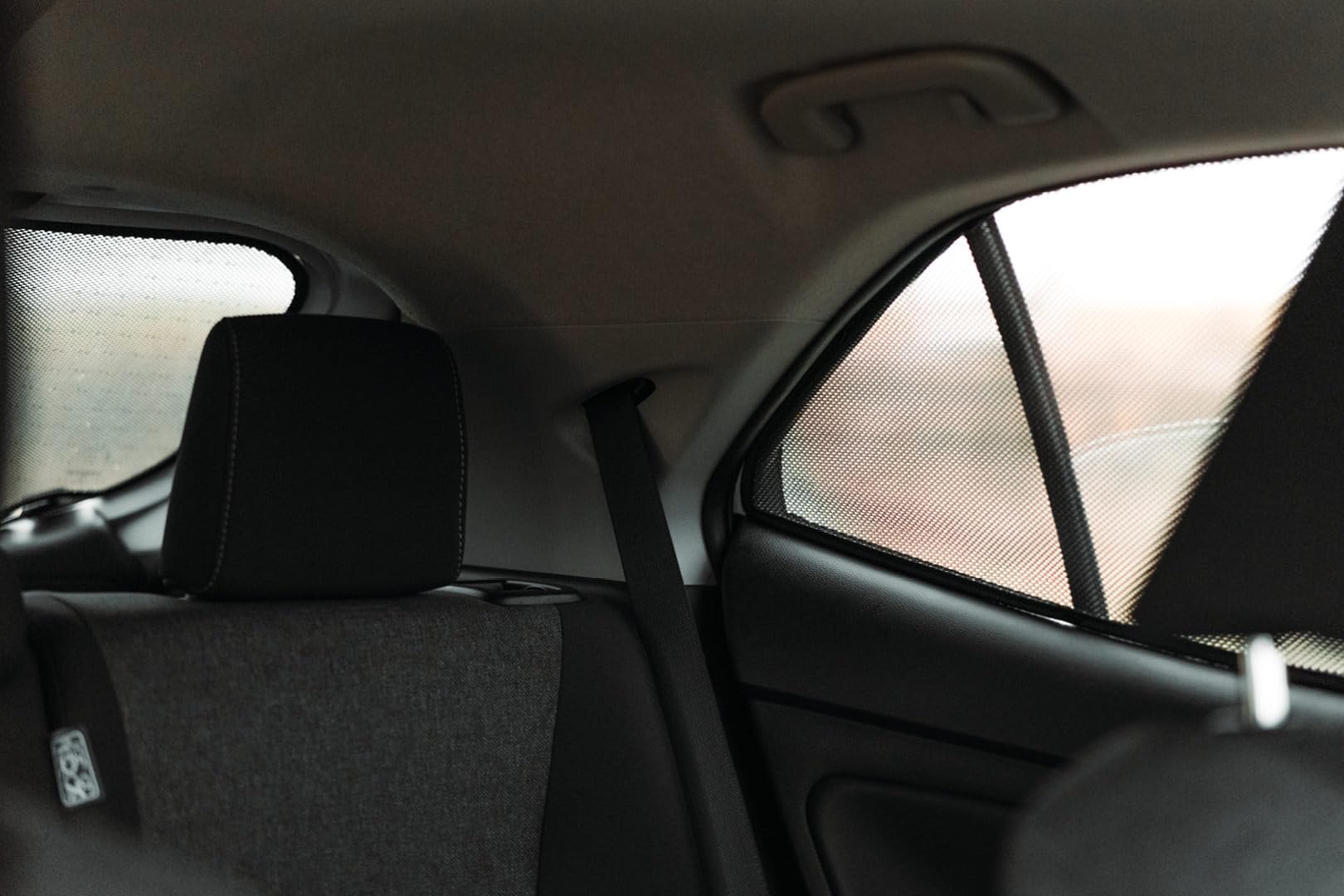 Set de Car Shades Compatible avec Toyota Yaris Cross (MXP) 2020- (4-pièces) Pare-Soleil sur Mesure pour Voiture
