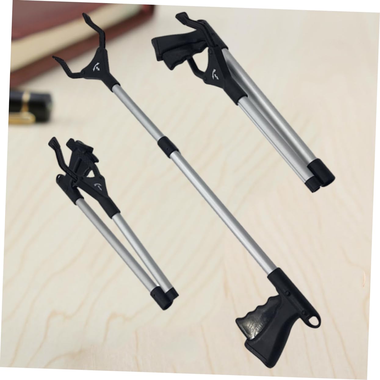 FOMIYES Reach and Pick up Ease Extendable Trash Picker Gripper for Elderly Disabled Wheelchair Users Random