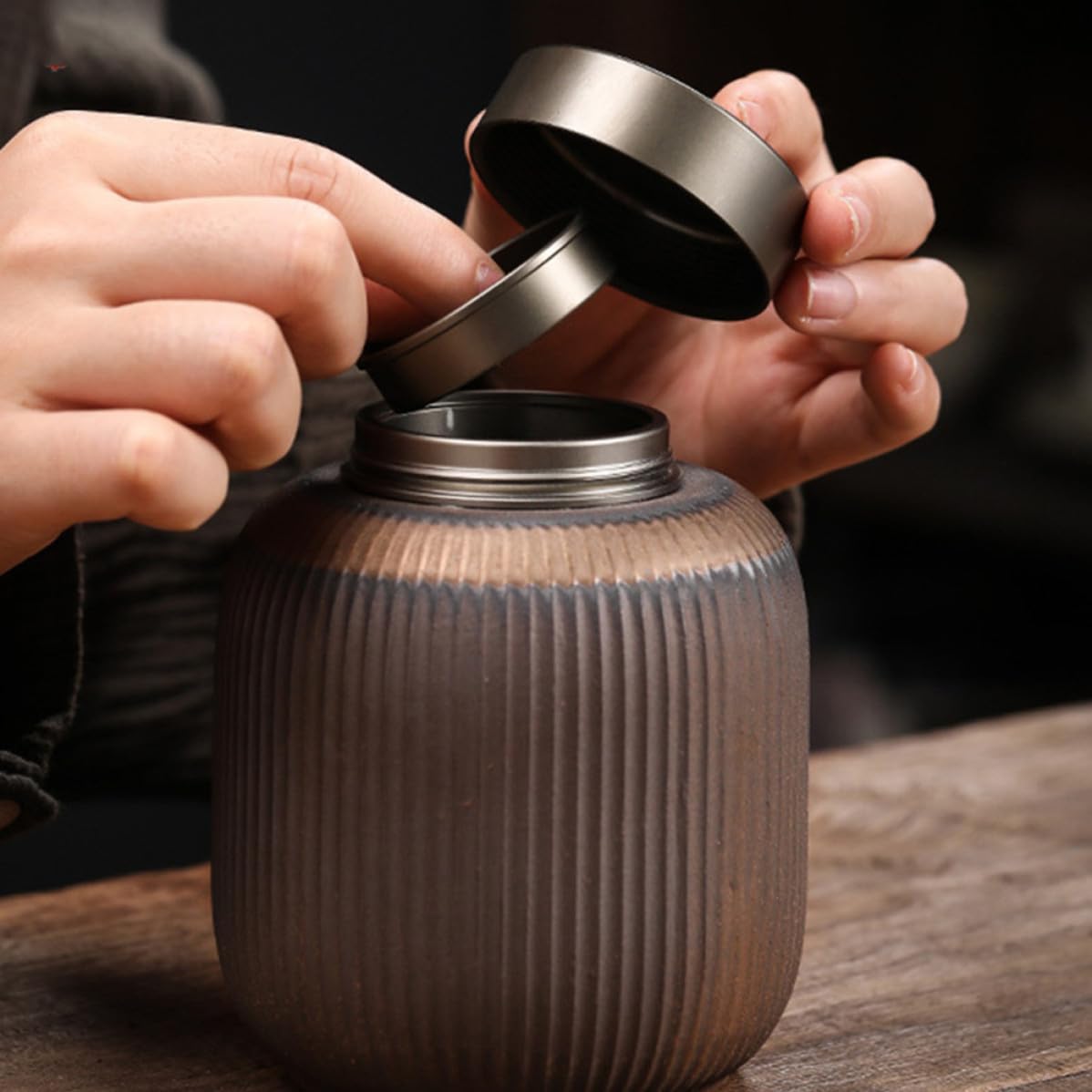 Tarro de Cerámica Tapa para Almacenar Té Suelto y Alimentos Secos, Capacidad 600ml y 1000ml, Diseño Portátil y Mantiene la Frescura y Sequedad