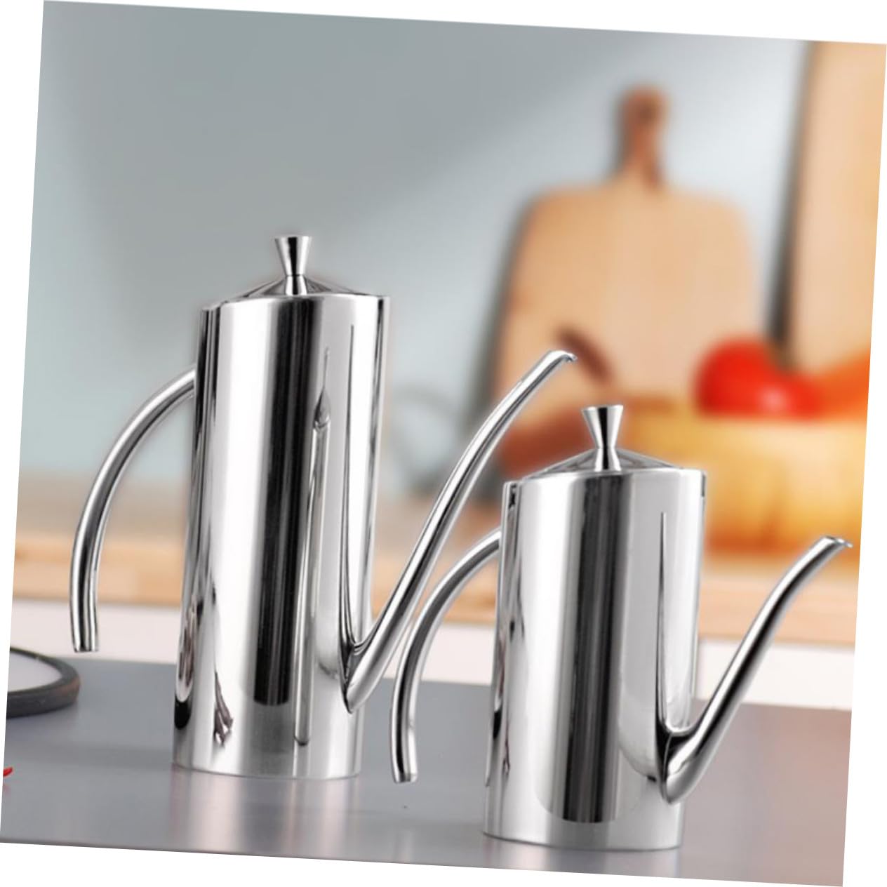 UKCOCO Dispensador de Aceite de Acero Inoxidable Botella Antigoteo con Tapa Control Preciso de Líquidos para Cocina y Restaurante Contenedor Seguro para Vinagre y Salsa