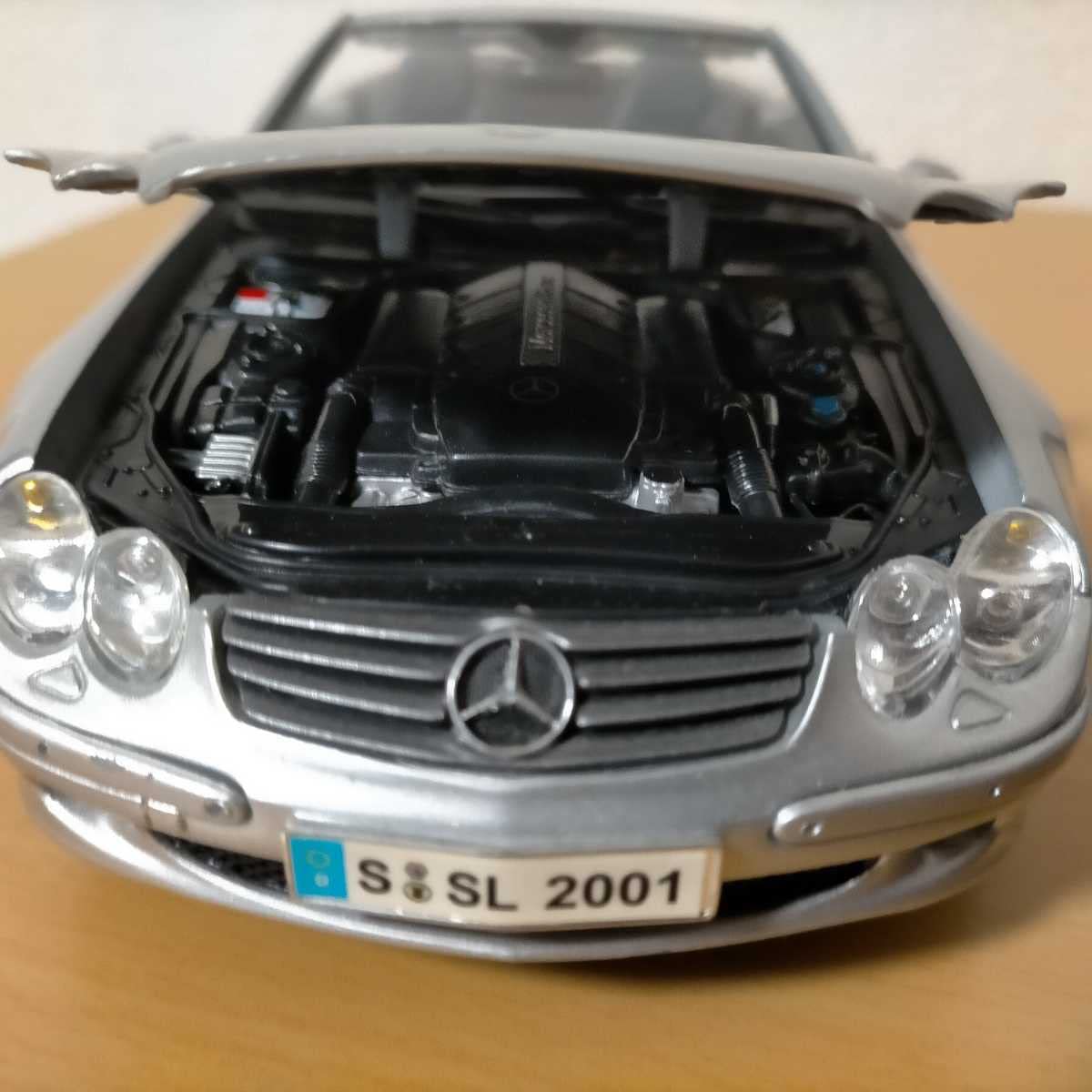 マイスト ベンツ SLクラス 1/18 ミニカー Maisto製の1/18スケールメルセデス・ベンツ SLクラス ミニカー
