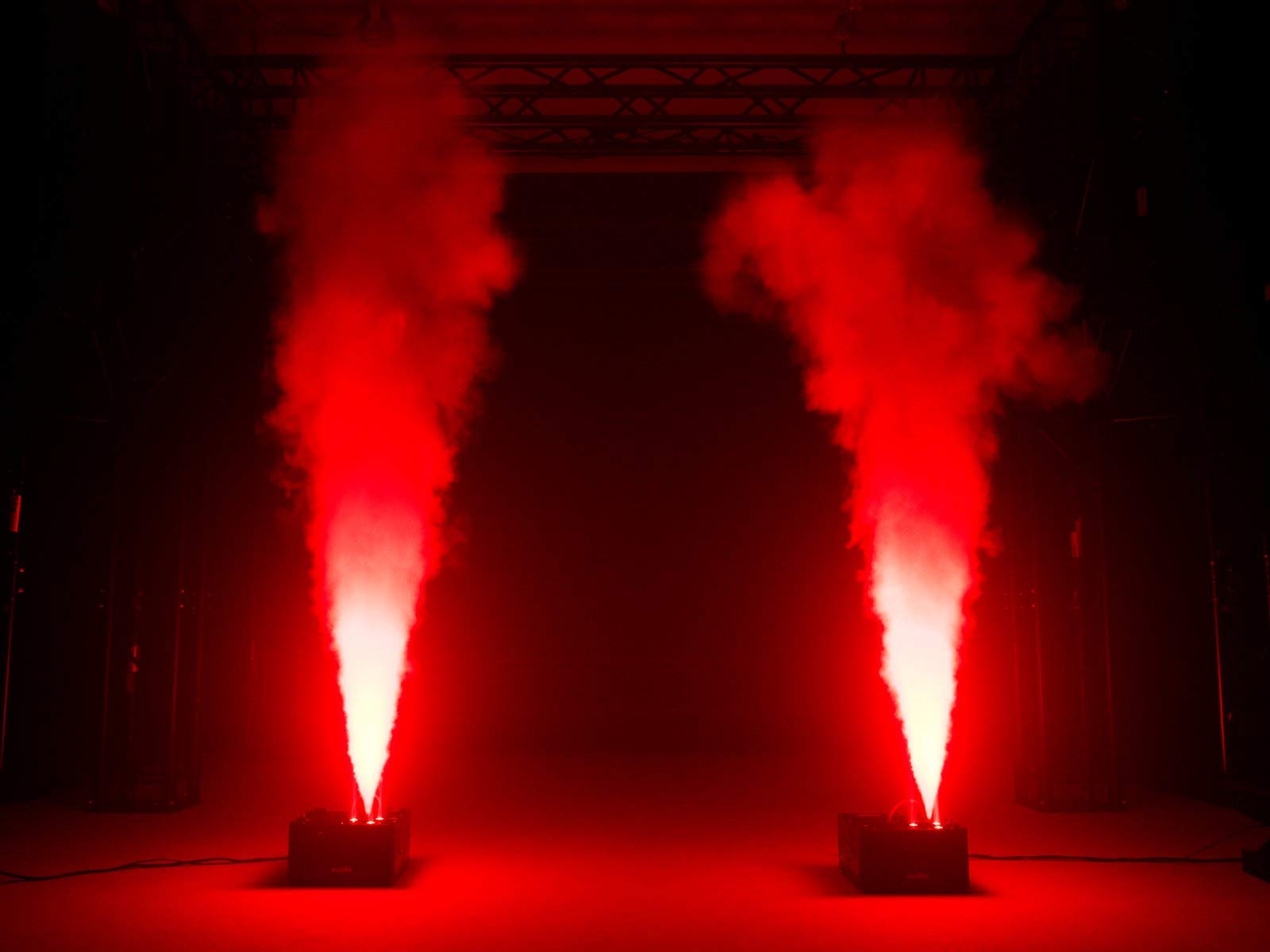EUROLITE NSF-100 LED DMX Hybrid Spray Fogger | DMX-Nebelmaschine mit 850 Watt, LED-Beleuchtung, senkrechtem Ausstoß