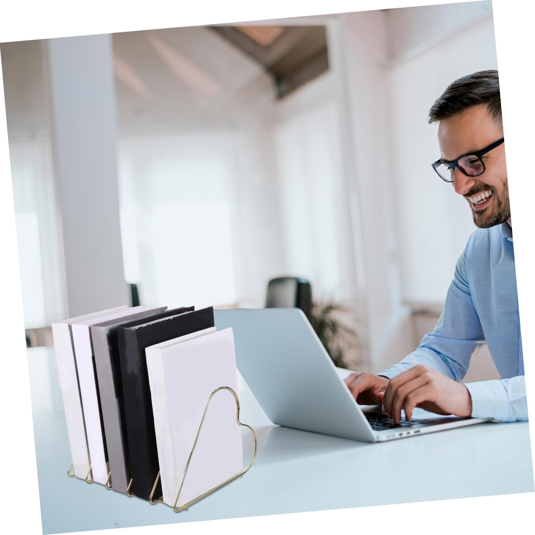 STOBOK 1pezzi Portalettere in Ferro Battuto Organizzatore di Riviste per Ufficio Contenitore per Documenti e Biglietti Design Elegante e Resistente