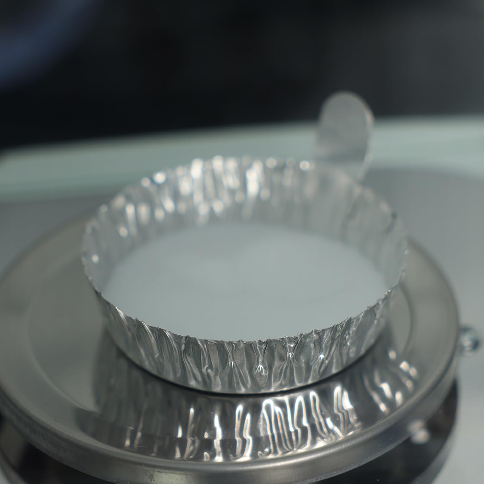 stonylab Coupelles de Pesée en Aluminium Jetables avec Poignées, Coupelles de Pesée pour Poudres et Liquides, 100 Pièces, pour Expériences Chimiques, Moyenne