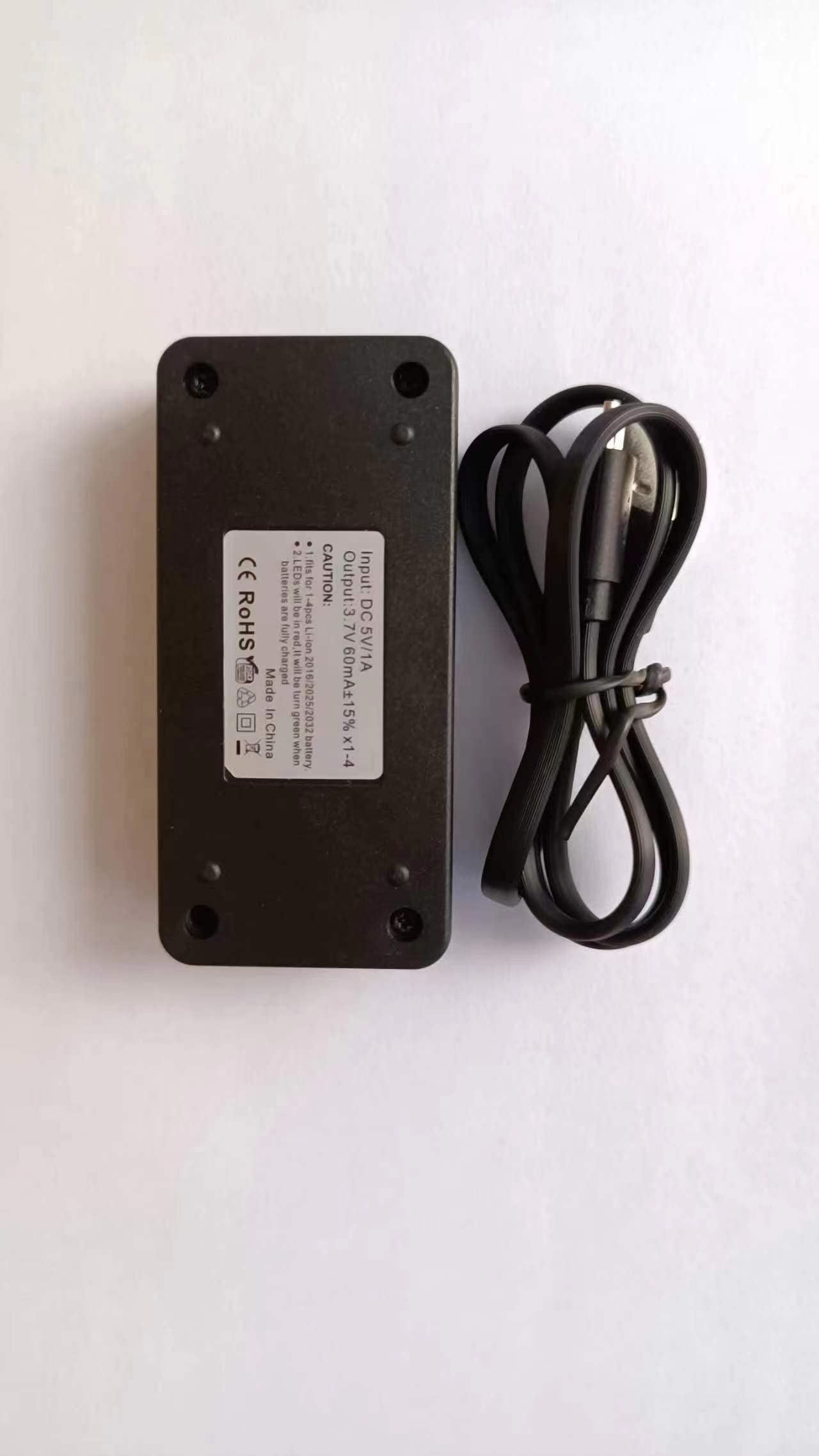 Amazon | ［最新］ブランド登録ＬＩＭＩＴＰＯＷＥＲ ＵＳＢ接続 ボタン・コイン電池用充電器 同時に４個充電可能  LIR2016，LIR2025，LIR2032，ML2016，ML2025，ML2032 | ＬＩＭＩＴＰＯＷＥＲ | 充電器単体