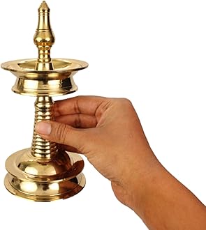 Spillbox Traditional Brass Kerala Kuthu villaku Diya for Puja|Lord Ayyappan Vilakku|Pooja Aarti|Arti Deepak Deepam Oil Lamp for Home Temple Puja Articles Decor Gifts- Kerala Nila Villakku(7 inch, 1)