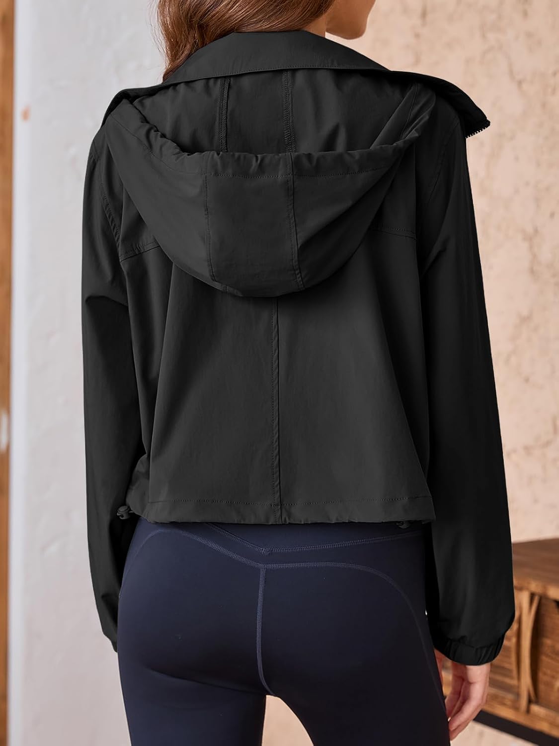 Tankaneo Womens Lightweight Cropped Jackets Hooded Long Sleeve Zipper Anorak Coat with Pockets - Image 5