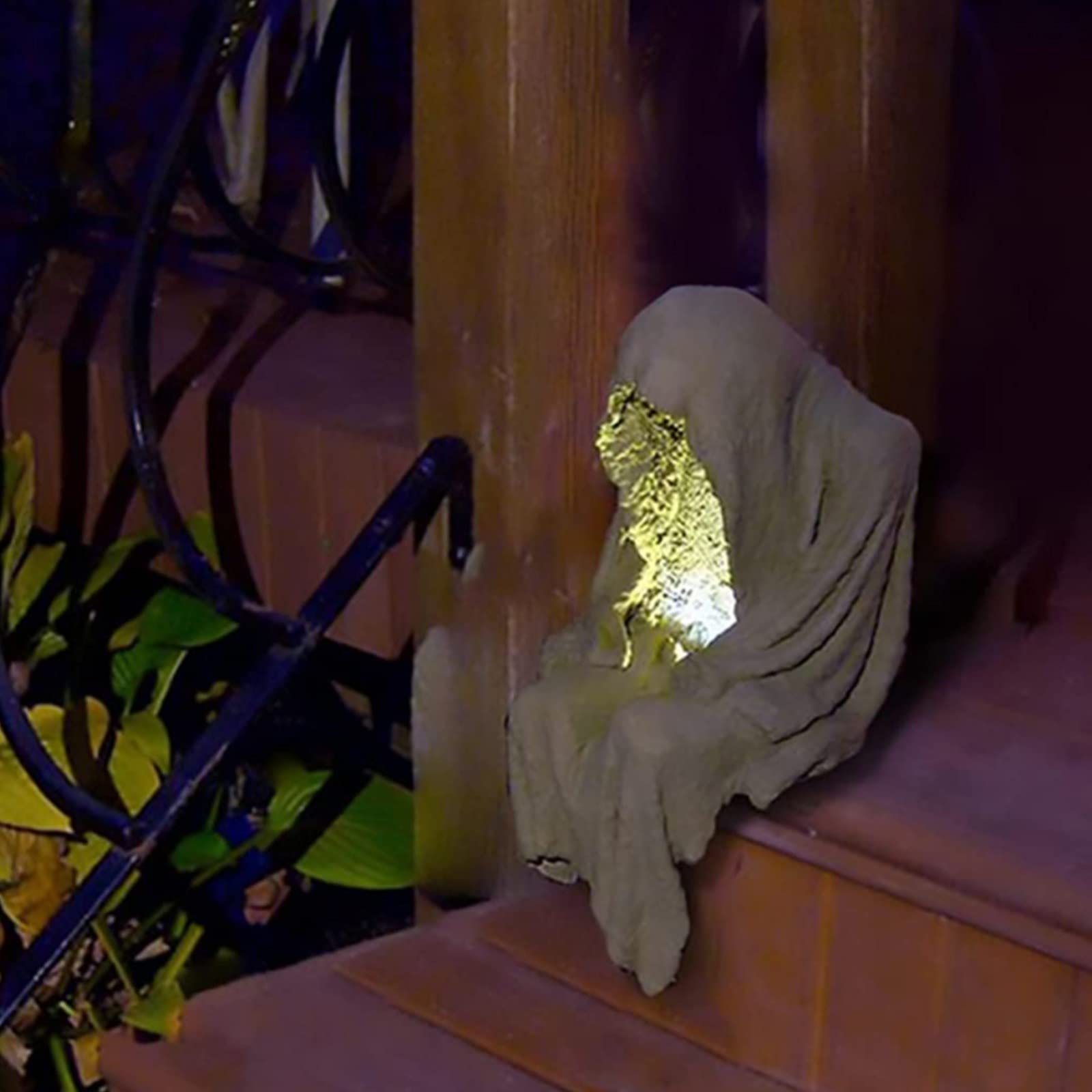 Witch Ghoul Solar Energy Lamp,Witch Soul Sitting Posture Resin Garden Decoration,Make Your Garden Full of Mystery A