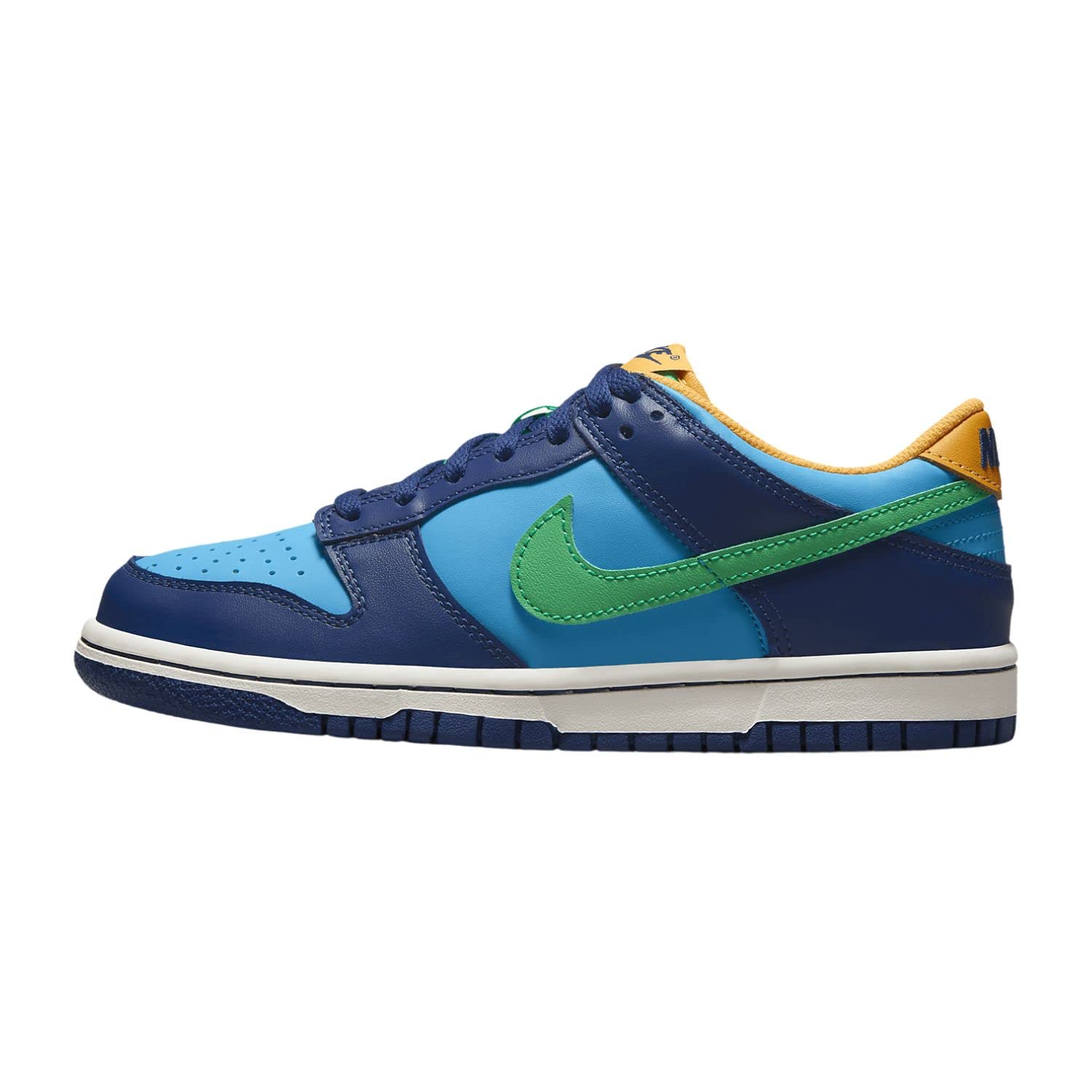 Nike Boys' Dunk Low SE Sneakers