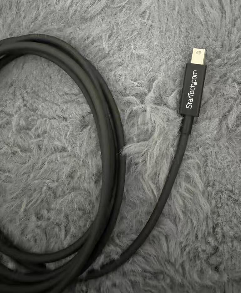 Suitable for Apple Thunderbolt 2 High-Speed Lightning Data Cable - 2 Meters?Black?
