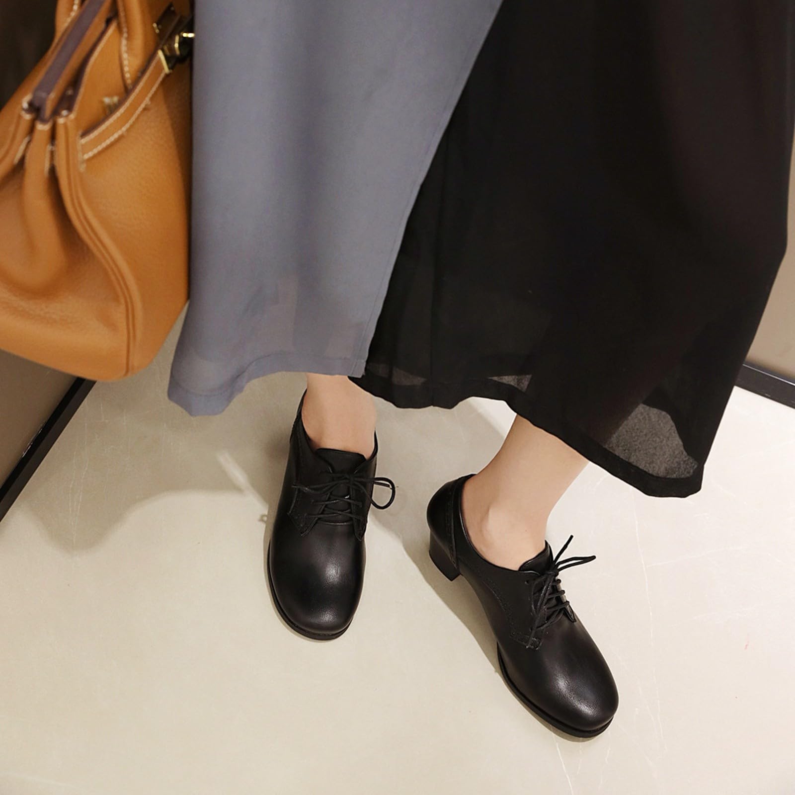 Scarpe da Donna con Tacco Medio e Punta Piatta retrò/A