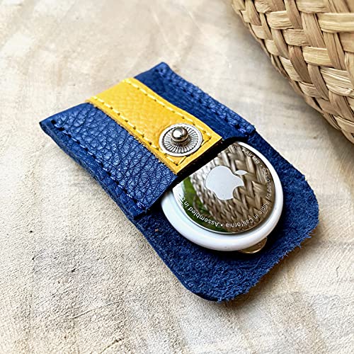 Camino Halsbandtasche aus Leder für Hunde - Hundemarke, Steuermarke, Tassomarke, Einkaufschip | Ring Aufbewahrung | Viele Farbkombinationen möglich | Handmade by Manufactica®