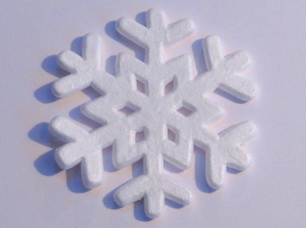 Craftmill Polystyrene Snowflakes 12.5cm / 125mm – Box of (100)