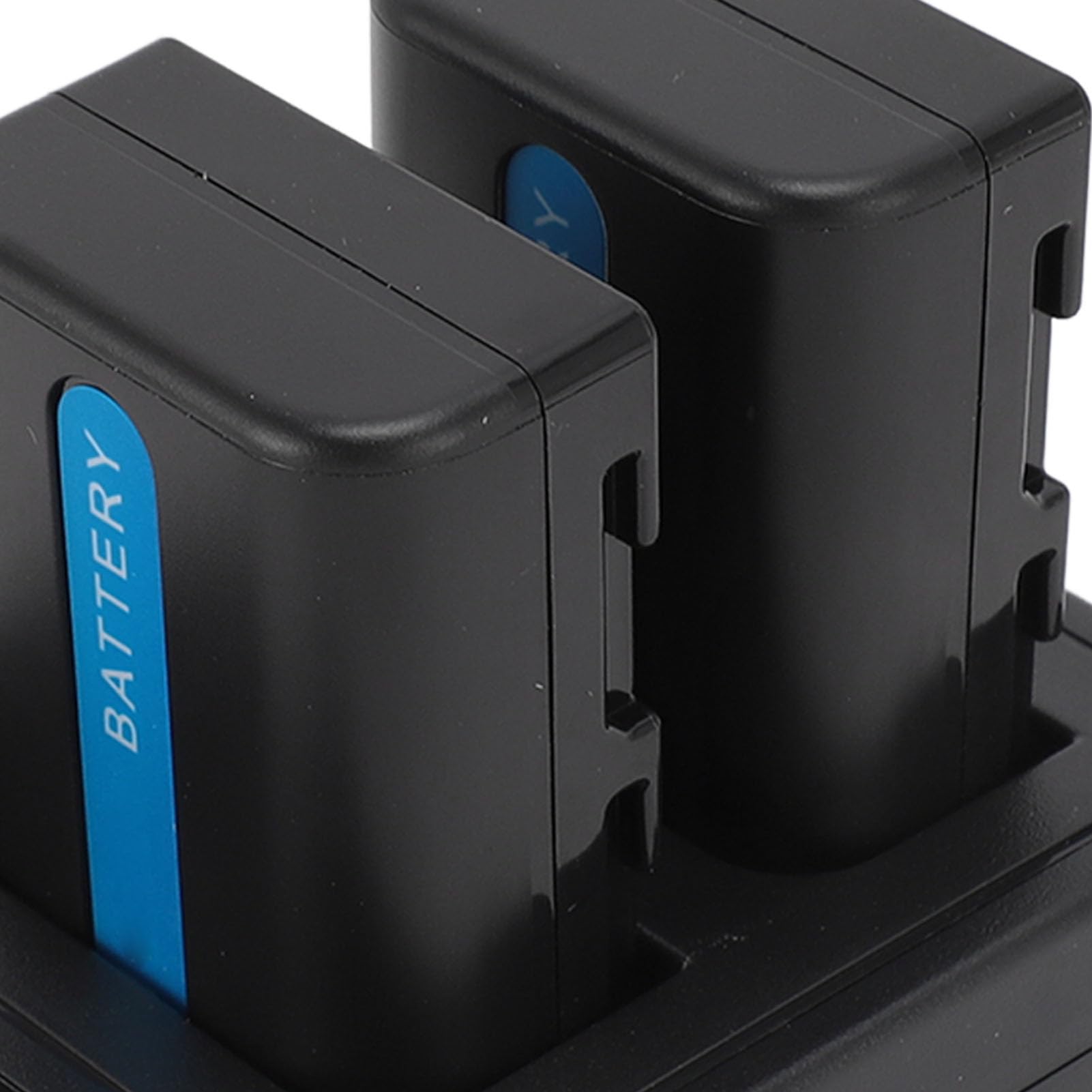Batteria per Fotocamera da 2 Pacchi da 1800 MAh con Doppio Caricatore USB, Display LCD, Materiale ABS, Base di Ricarica per Videocamera o Fotocamera Equivalente NP FM50 di Tipo M