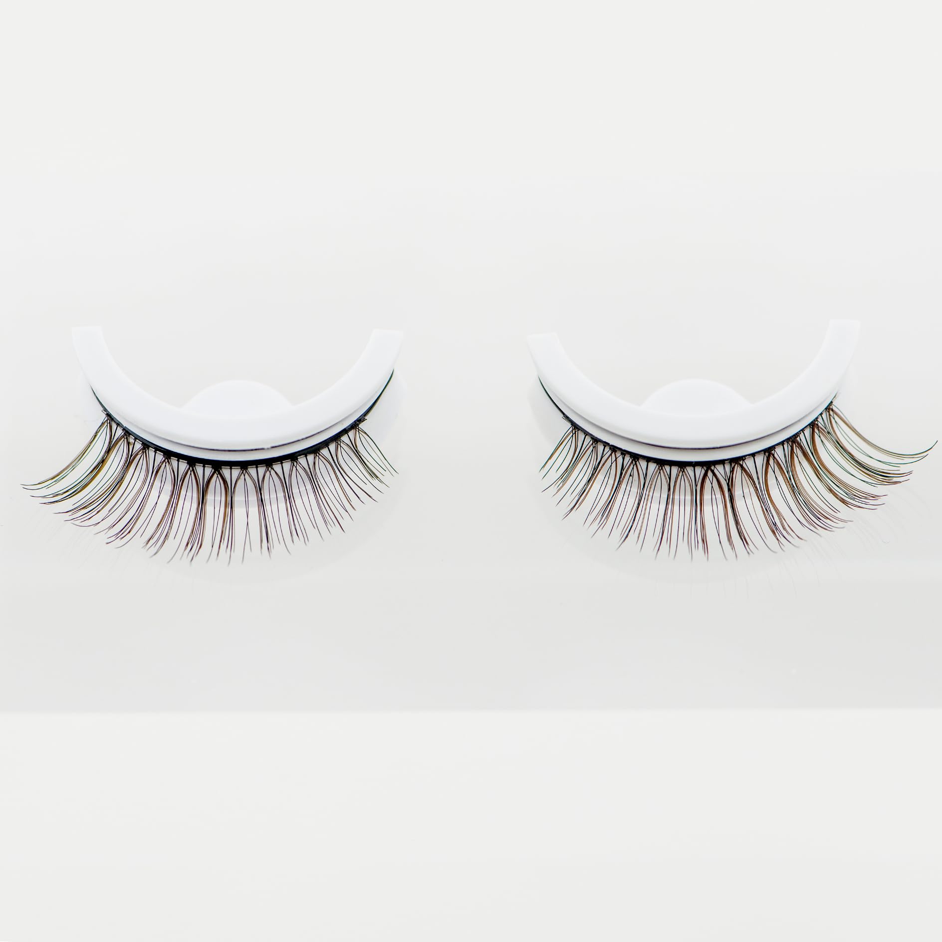 Brown Lashes Pre-Glued Self Adhesive Eyelashes, Natural Press on Lashes Reusable, With Tweezer Applicator 5 Pairs (DLP08)