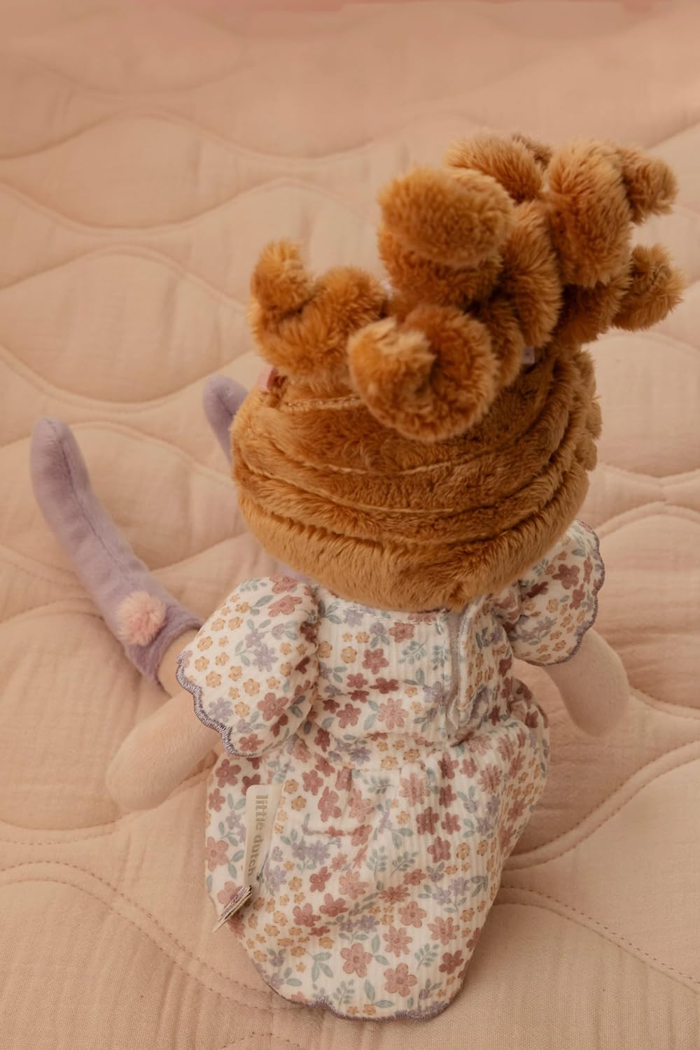 Little Dutch - Bambola di stoffa soffice, bambola AVA - 35 cm - per ragazze dai 12 mesi in su - ragazza con fiori