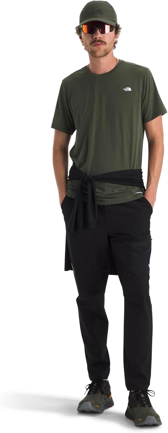 THE NORTH FACE Men's Adventure Tee | Lightweight & Stretchy Shirt With Set-in Sleeves & Heat Transfer Logo - Image 4