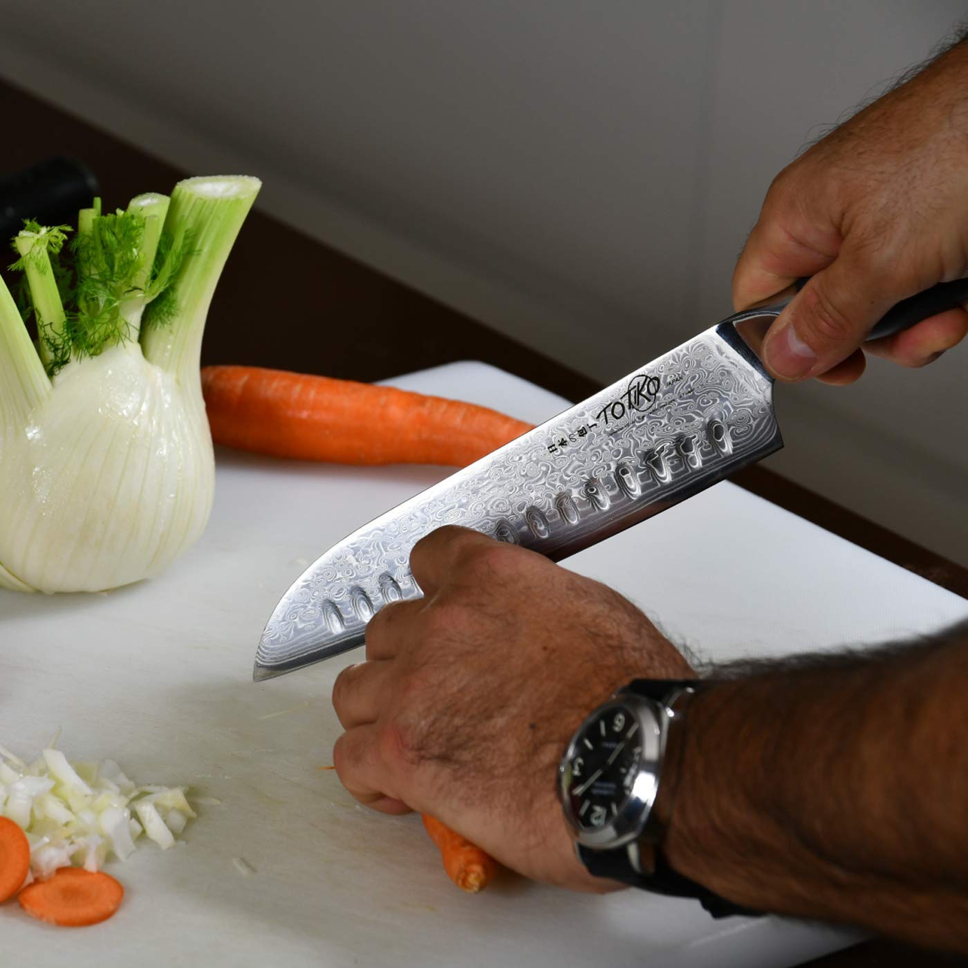 Coltello Santoku giapponese della serie Dynasty di FINDKING, Coltello da cucina professionale, Lama in acciaio ad alto tenore di carbonio 9Cr18MoV, per carne, frutta e verdura, 7 pollici/18 CM