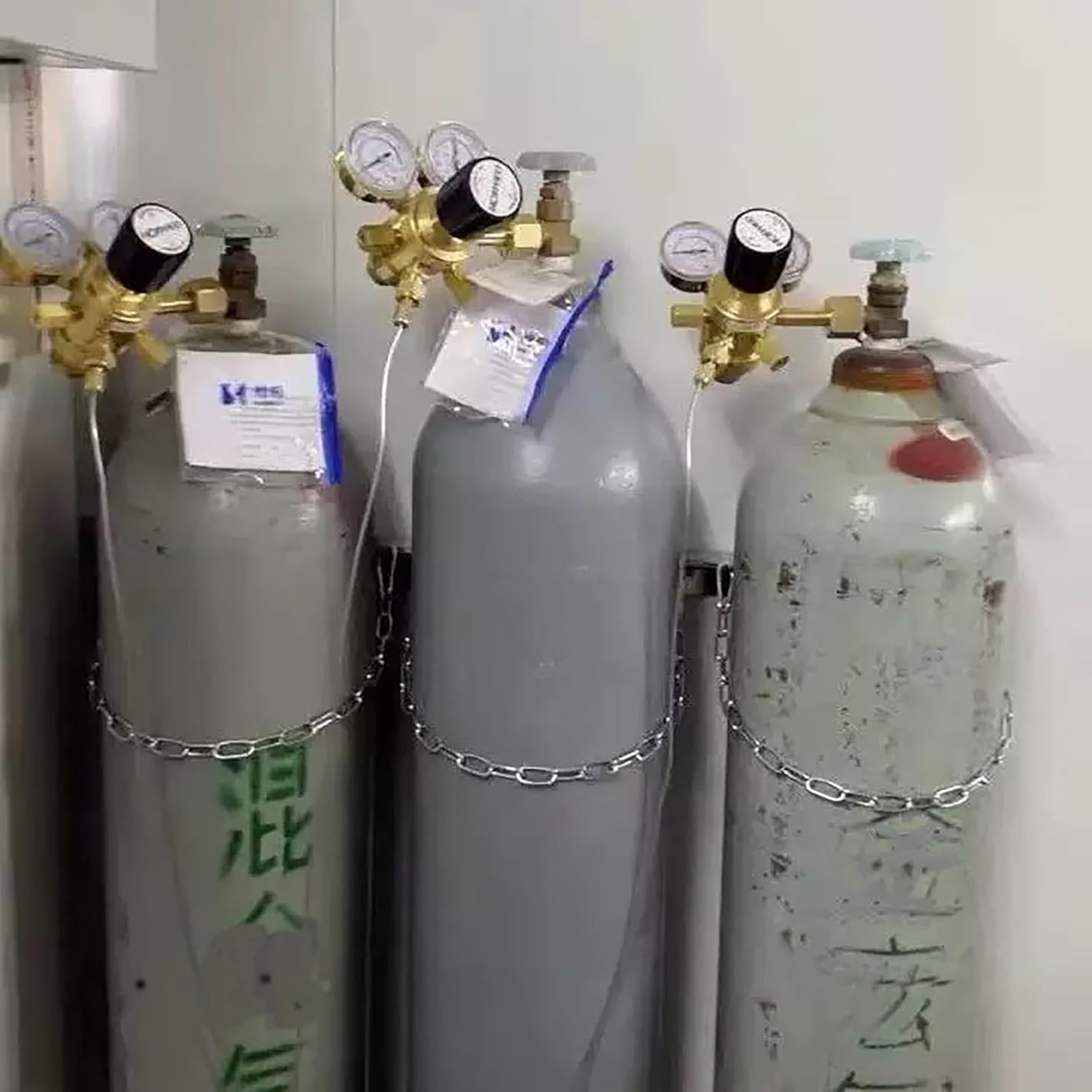 Soporte de cilindro de gas de acero inoxidable para tanques de CO2 y oxígeno, soporte de pared para botellas nitrosas médicas e industriales de 8 l a 40 l, color plateado, 2 botellas