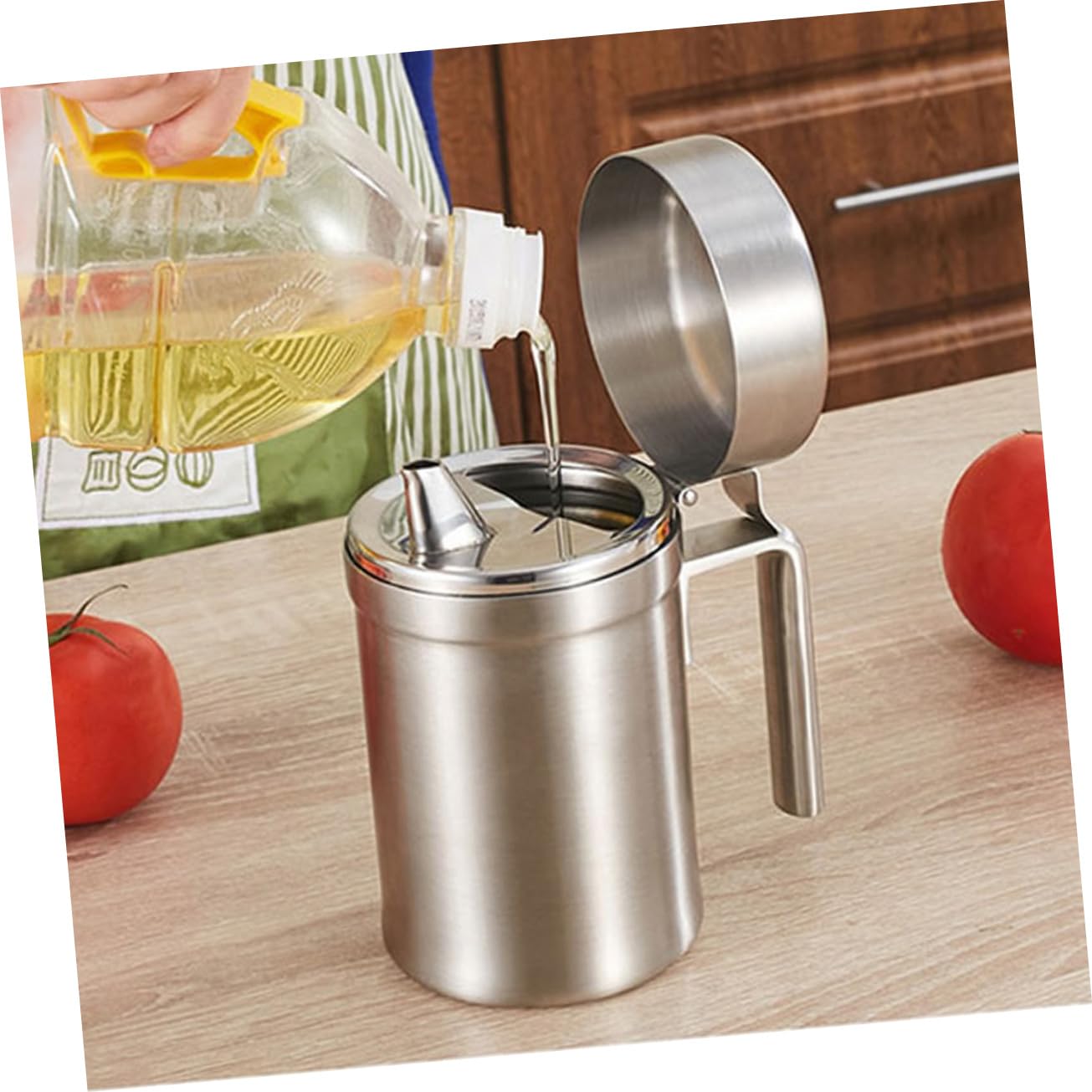 Dispenser Olio in Acciaio Ermetico Oliera Antigoccia per Cucina e Condimenti Liquidi come Olio e Salsa Contenitore Dosatore Resistente e