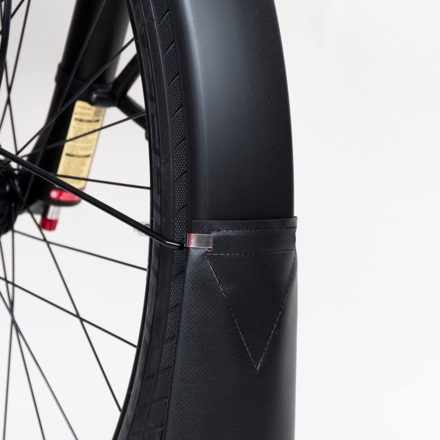 Fahrer Berlin Unisex – klapki natryskowe Latz-E dla dorosłych, czarne, 90 mm