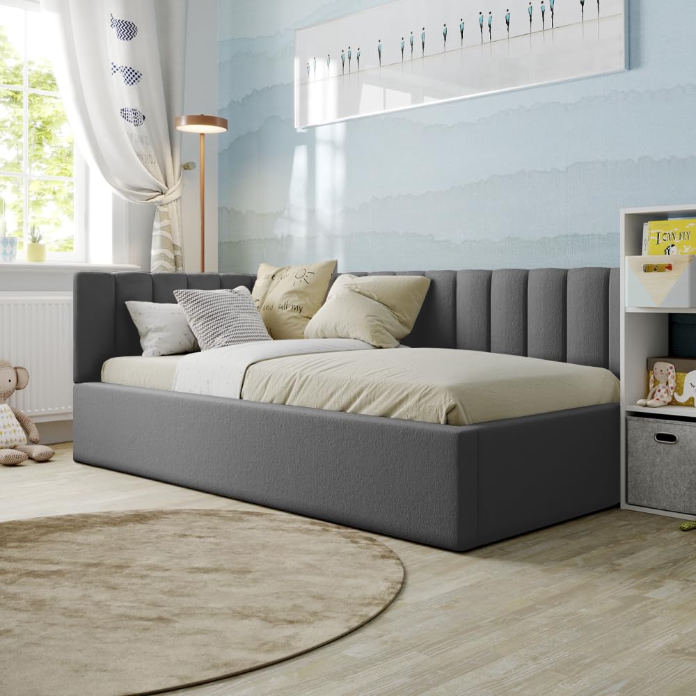 Cama para o Rafa não dormir no chão ao visitar os noivos