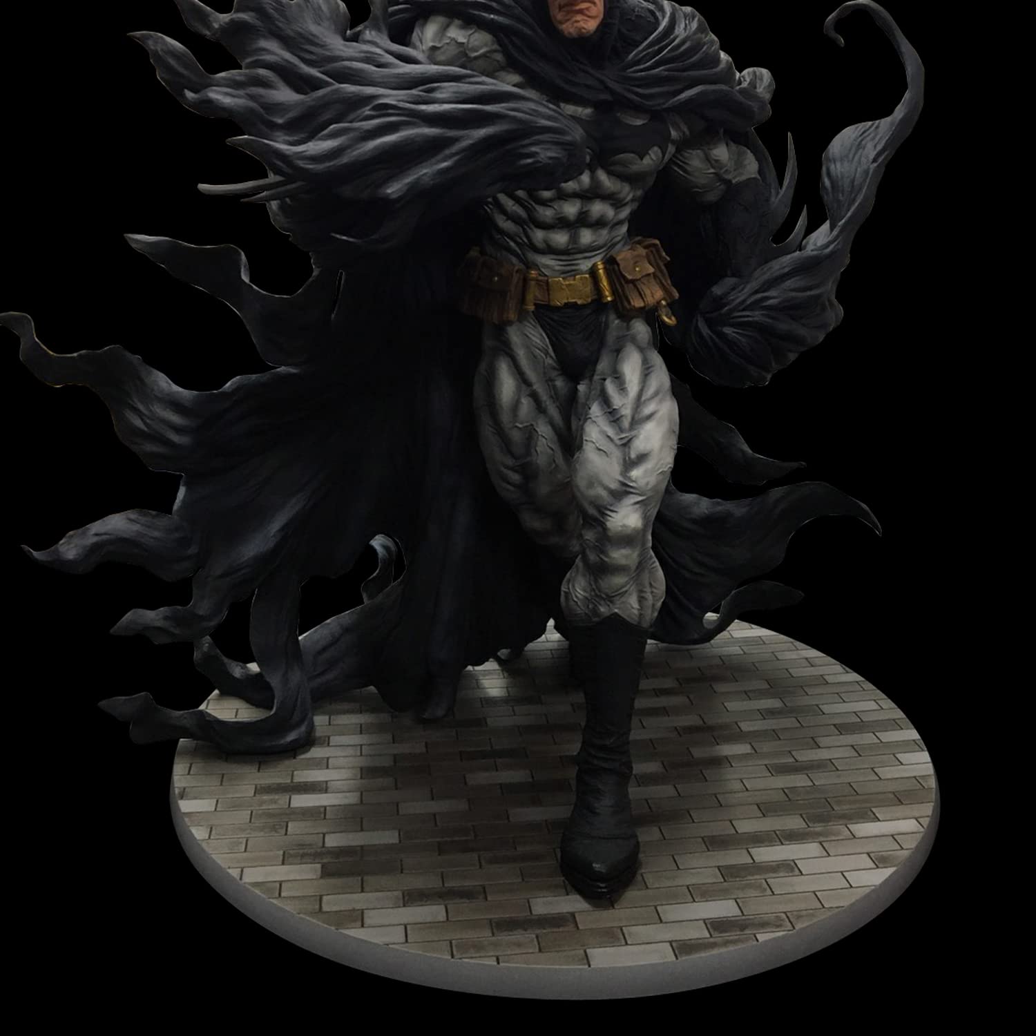 Amazon.com: Sen-ti-nel - DC - Batman (Hard Black Ver.), Sentinel 