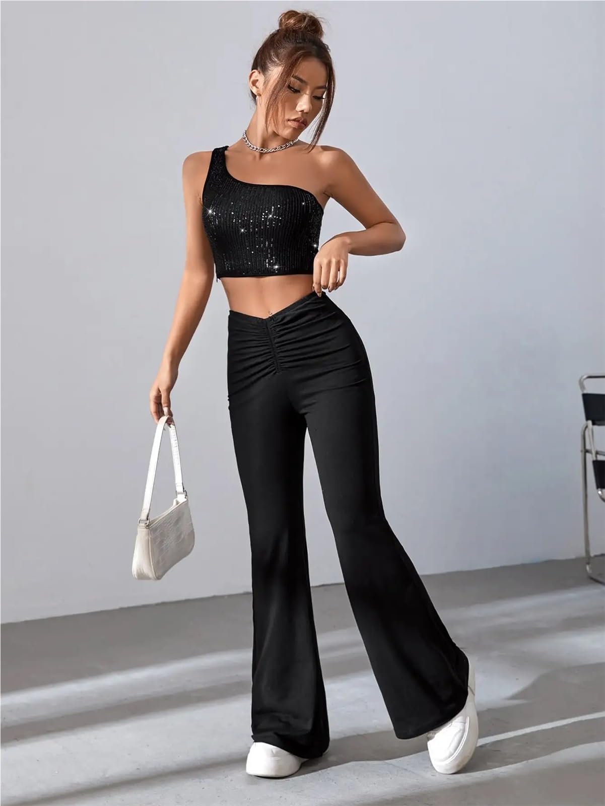 Haut Epaules Dénudées Haut Court à Paillettes Noires asymétriques for Femme, Tenue Scintillante for Les fêtes, la Danse, Les Rave(S)