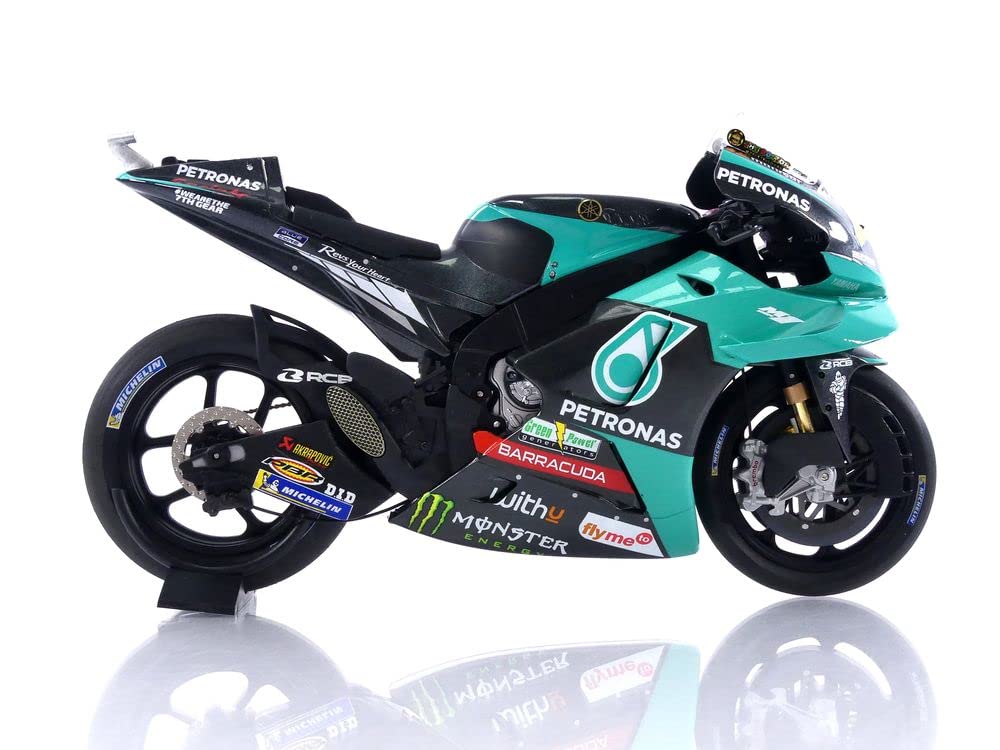 ヤマハ YZR-M1 VR46 ロッシ ペトロナス 1/12 ミニチャンプス 65683688_o1.jpg?20131024001709