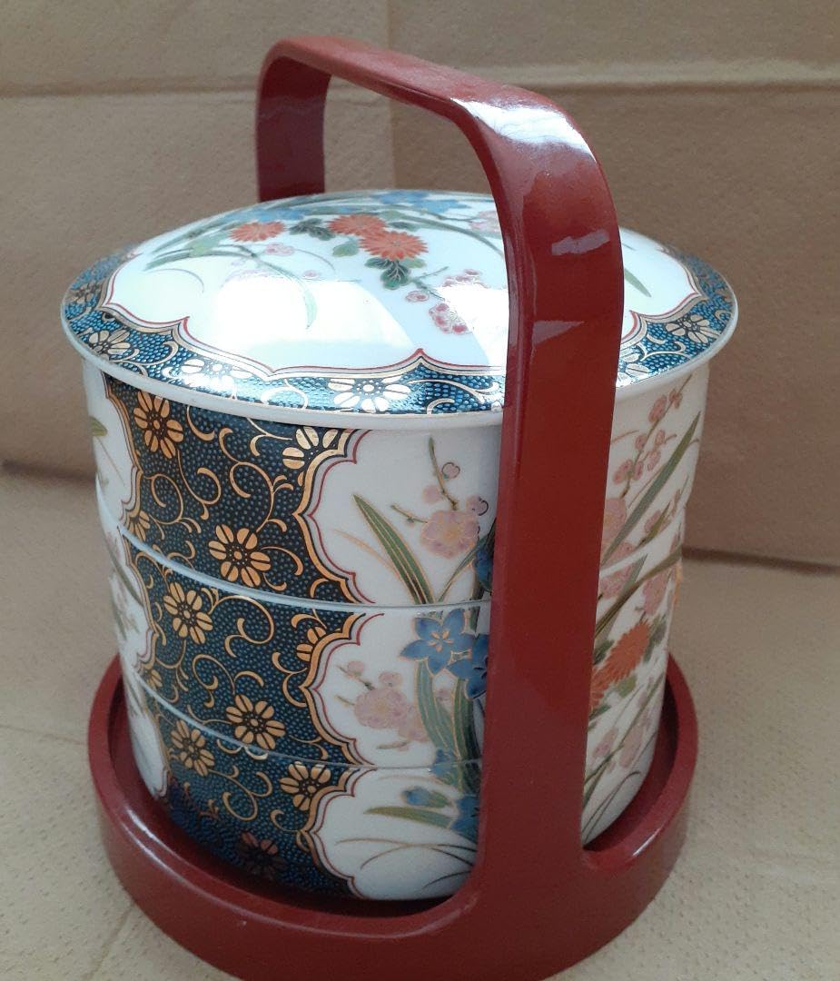 有田焼 幸山窯 陶器製三段重箱 持ち手台付き