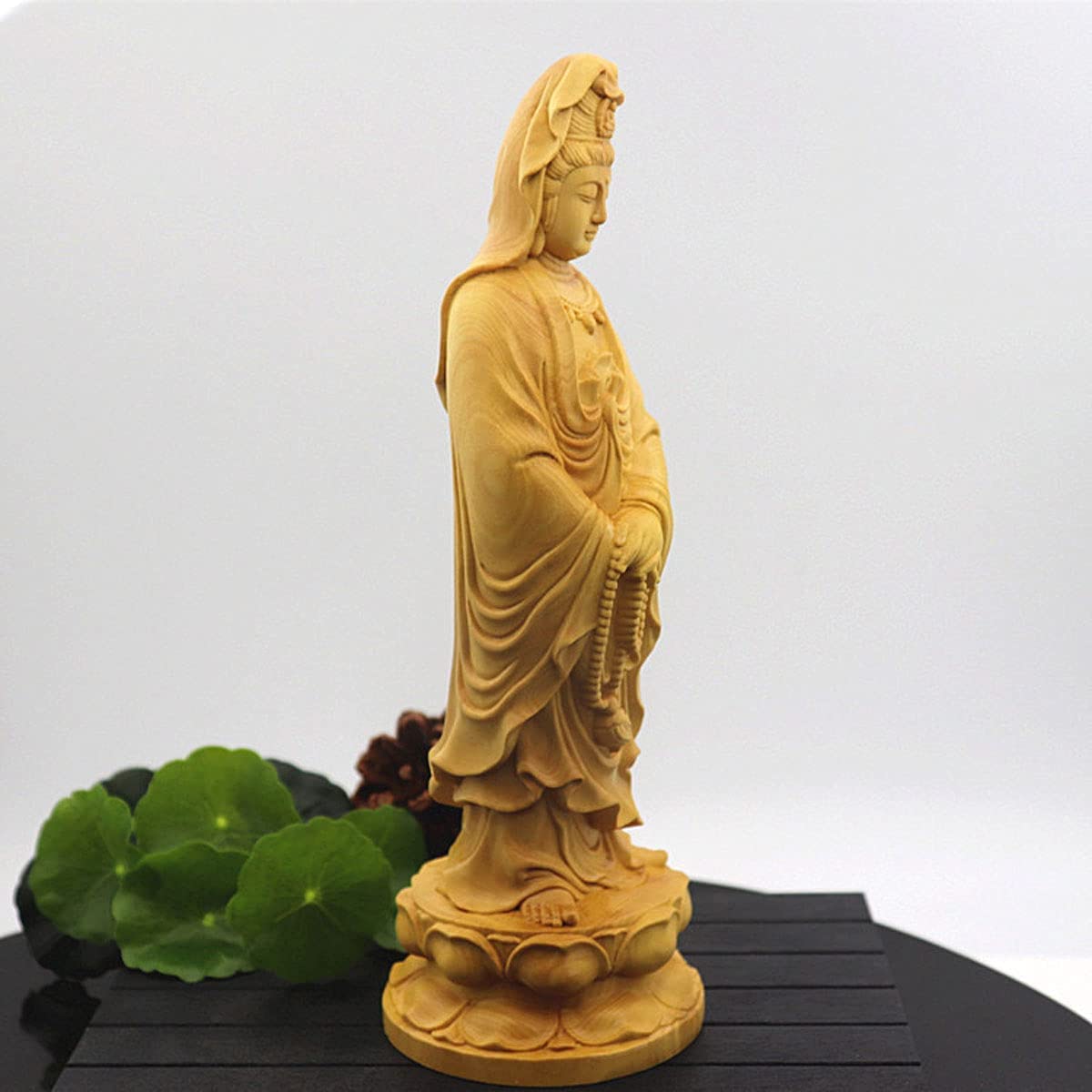 Amazon｜木製 観音 様 15cm 観音菩薩 立像 高級天然ツゲ木彫り