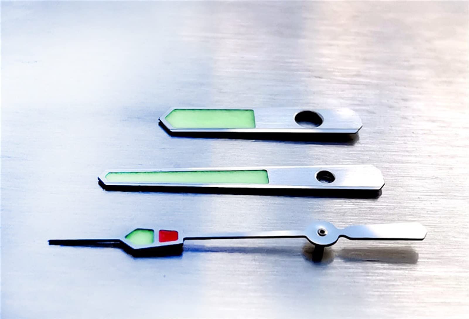 Grün/blau leuchtender Uhrzeiger, funktioniert mit NH35/36-Uhrwerk, Uhrreparatur-Werkzeugsätze