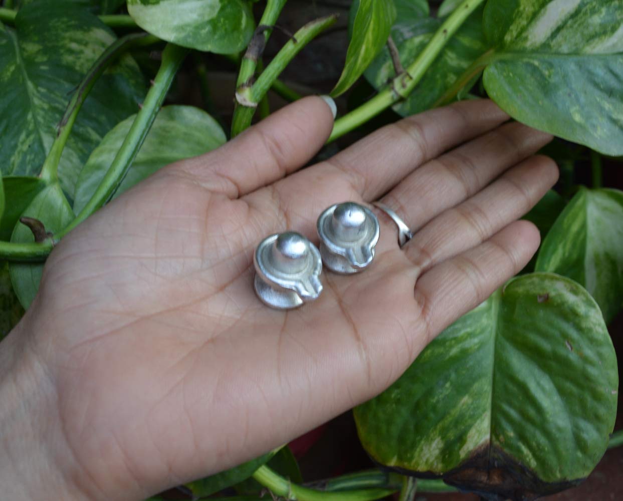 Parad Shivling, Shiv Lingam, Religious Gifts - God Shiva, Pooja Item Parad Lingam is The Union of Lord Shiva and Shakti