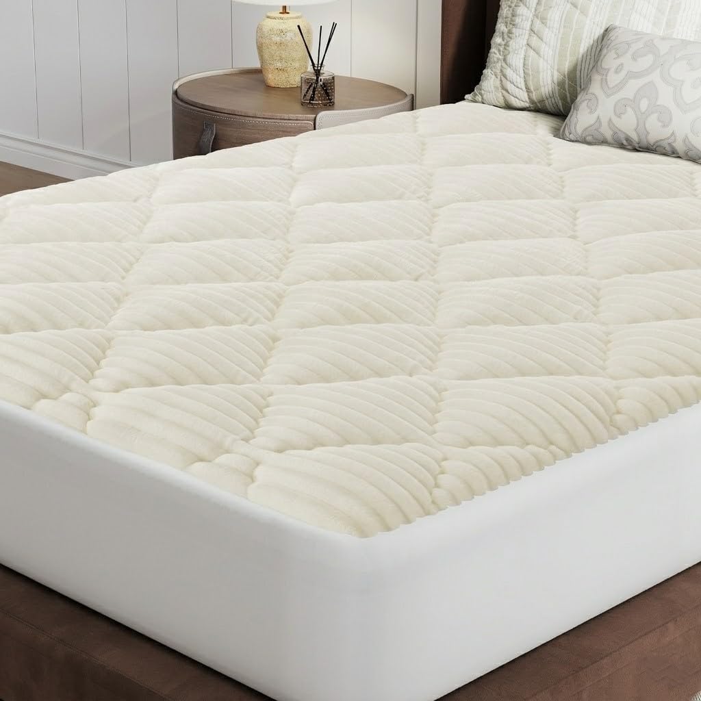 Novilla Queen Flannel Mattress Topper, Ultra Soft Faux Fur Mattress Pad with Deep Pocket, Quilted Thickened Warm Bed Topper for Winter, Fits 8-21" Mattress, Machine Washable, White