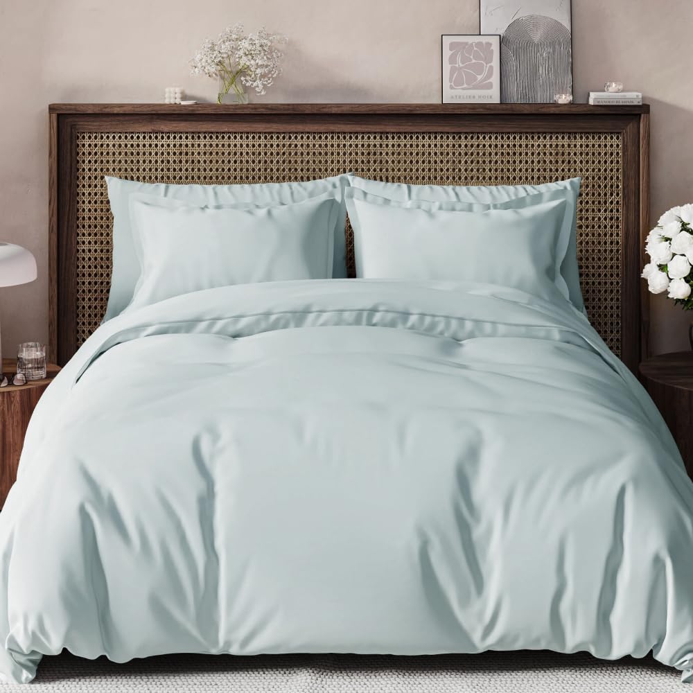 CGK Unlimited Duvet Cover Twin/Twin XL Size Set - Extra Soft Duvet Cover 68 x 90 with 1 Pillow Sham - Hotel Quality, Fade Free w/Zipper Closures & Ties - Bedding and Bed Linens Set (Ice Blue)