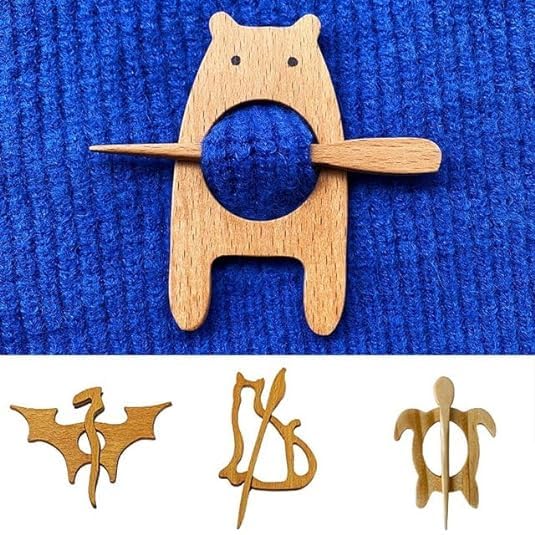 Image of 1Pc Brown Bear Animal Wooden Brooch Pins,Brooch Pin with Wooden Animal Pattern,Creative Fashion Wooden Animal Brooch,Cute Vintage Sweater Clips Small in Size and Light in Weight Decoration