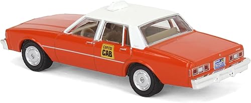 Miniatura 4 de Greenlight 1/64 1981 Chevrolet Impala Capitol Cab Taxi con hombre en traje, tienda de aficiones 97150-B