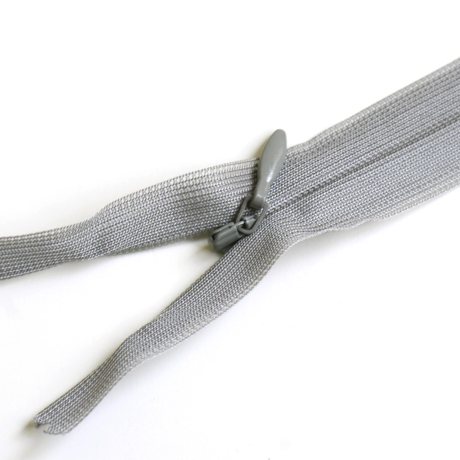 Japan String Button Trade (Nippon Chuko) Hidden Zipper 22.0 inches