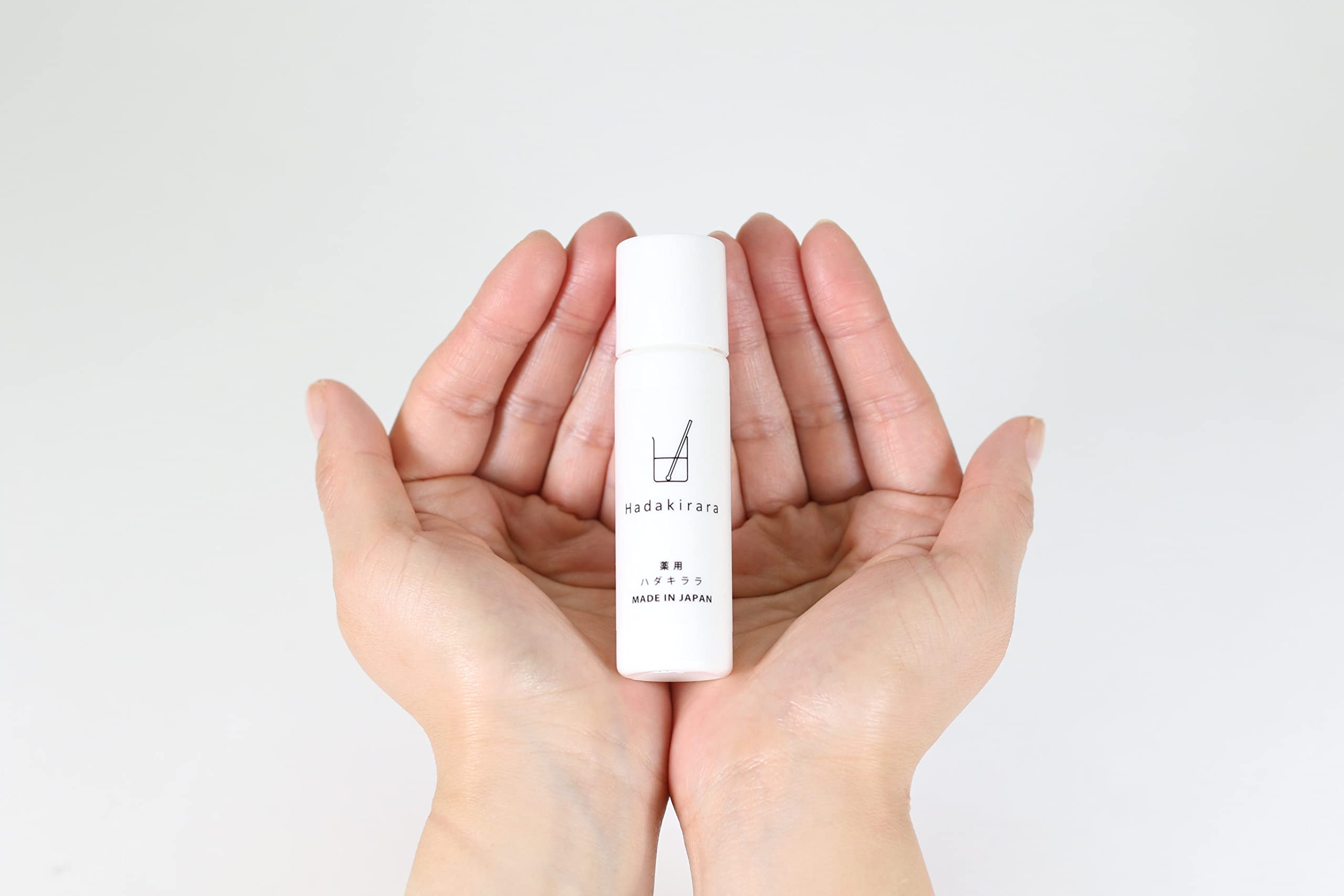 Amazon | 【薬用】ハダキララ 30ml ビタミンC誘導体配合～美白、肌荒れ  