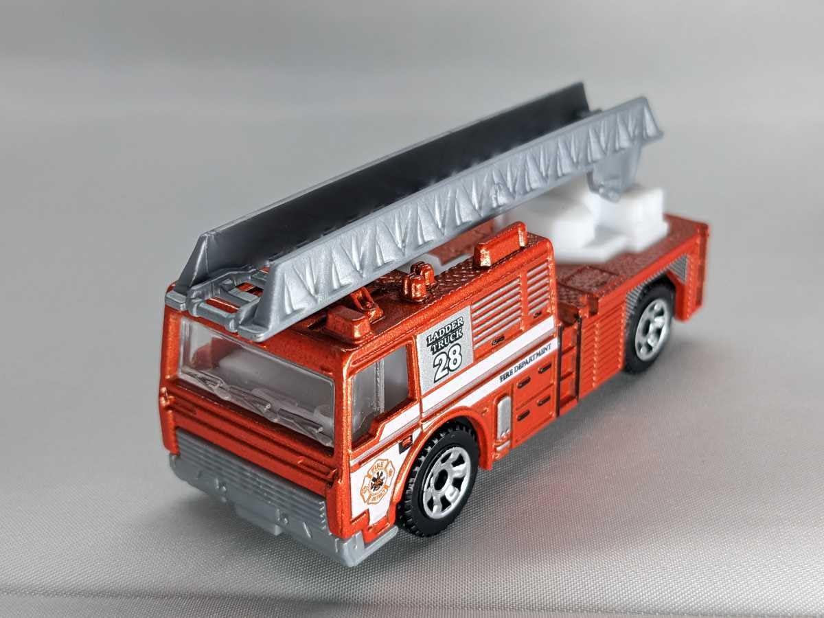 Amazon.co.jp: マッチボックス 消防車 はしご車 Matchbox Flame Tamer