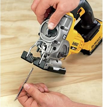 DEWALT 20V MAX Jig Saw, Cordless (DCS331M1)