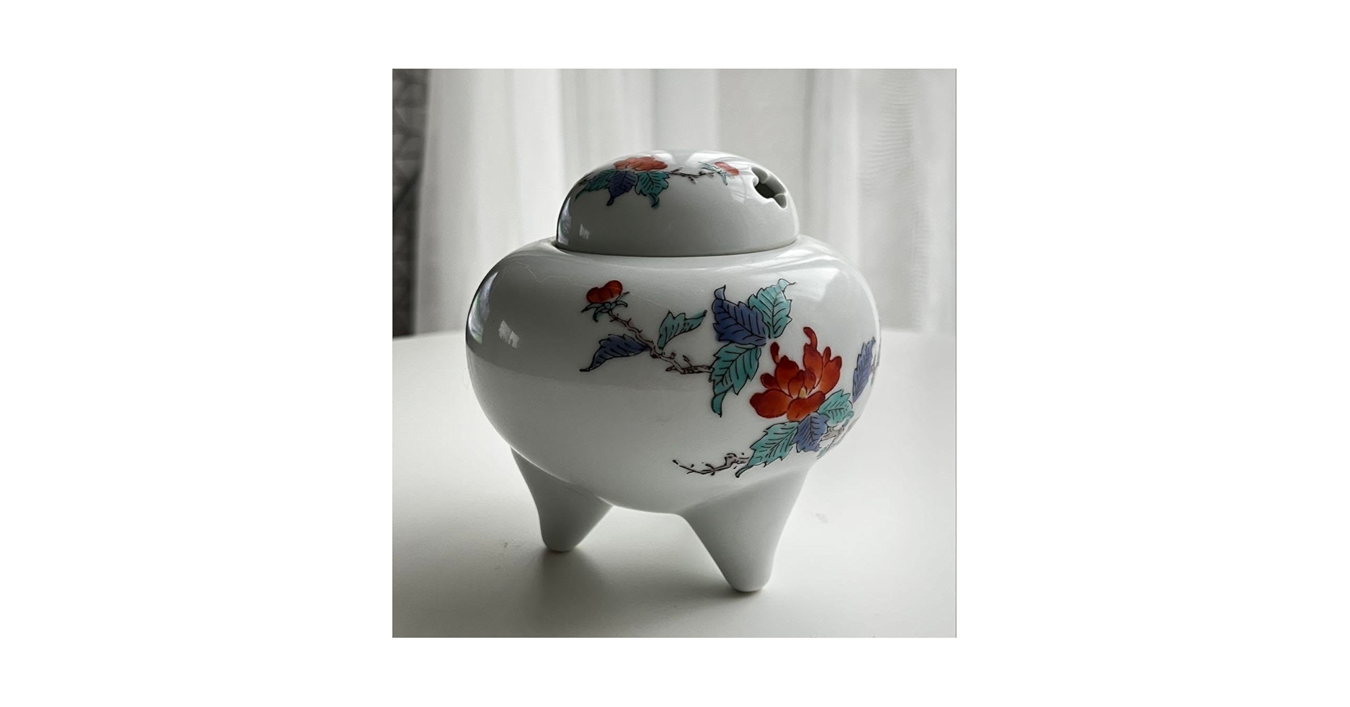 RITAO  CHAN専用　酒井田柿右衛門　香炉❗️美品　骨董品　有馬焼　伊万里焼 RITAO CHAN専用 酒井田柿右衛門 香炉❗️美品 骨董品 有馬焼