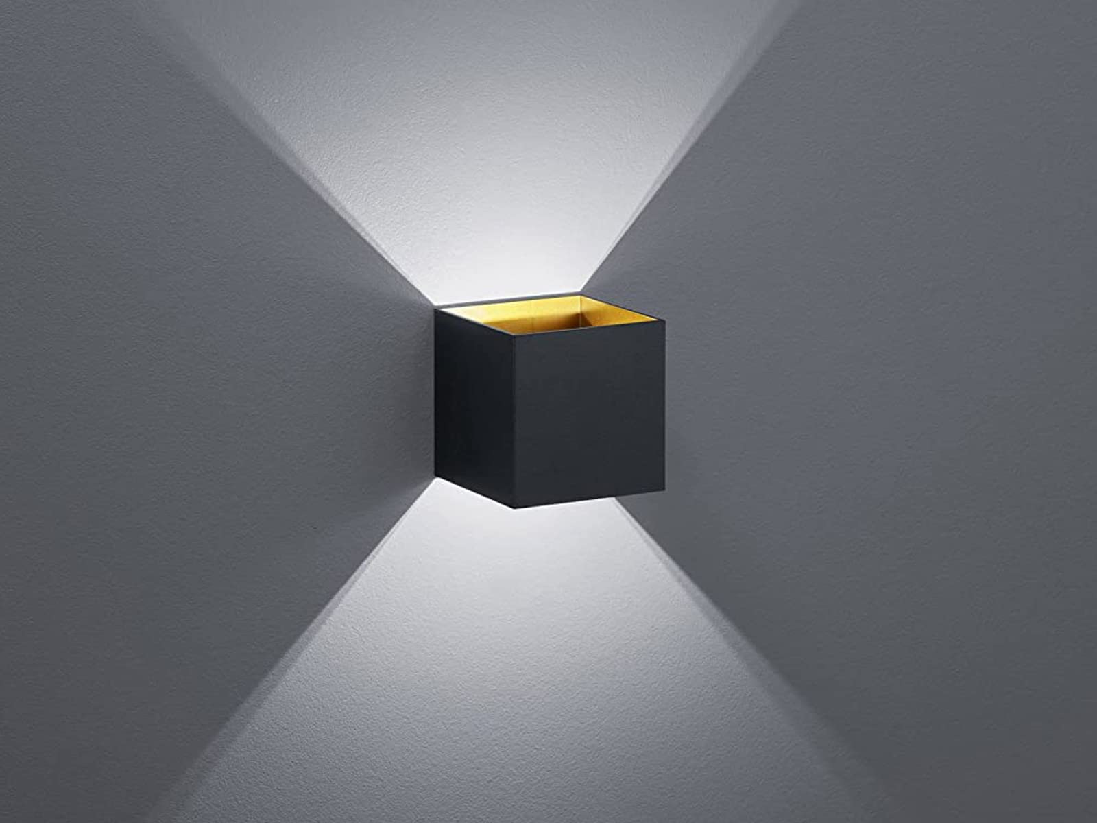 Trio Leuchten LED Wandleuchte 223310132 Louis, Metall schwarz matt/innen goldfarbig, 4.3 Watt LED
