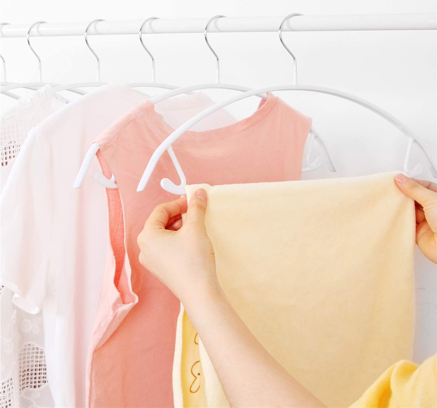 10 Pack Sweater Clothes Hanger No Shoulder Bump 42CM Wide Heavy Duty Coat Metal Hangers for Closet Non Slip PVC-Coating for Sweaters,Dresses,Jackets,Pants,Shirt - Image 4