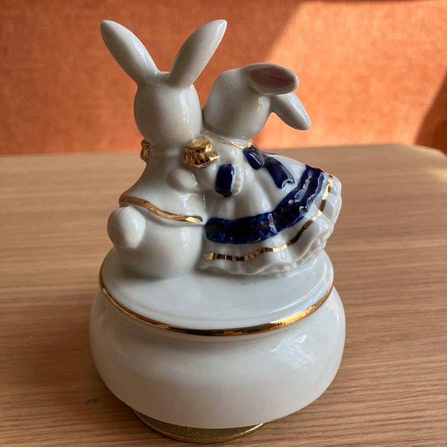 陶器　置物　オルゴール　Funky Rabbit ファンキーラビット　うさぎ 陶器 置物 オルゴール Funky Rabbit ファンキーラビット うさぎ 【公式