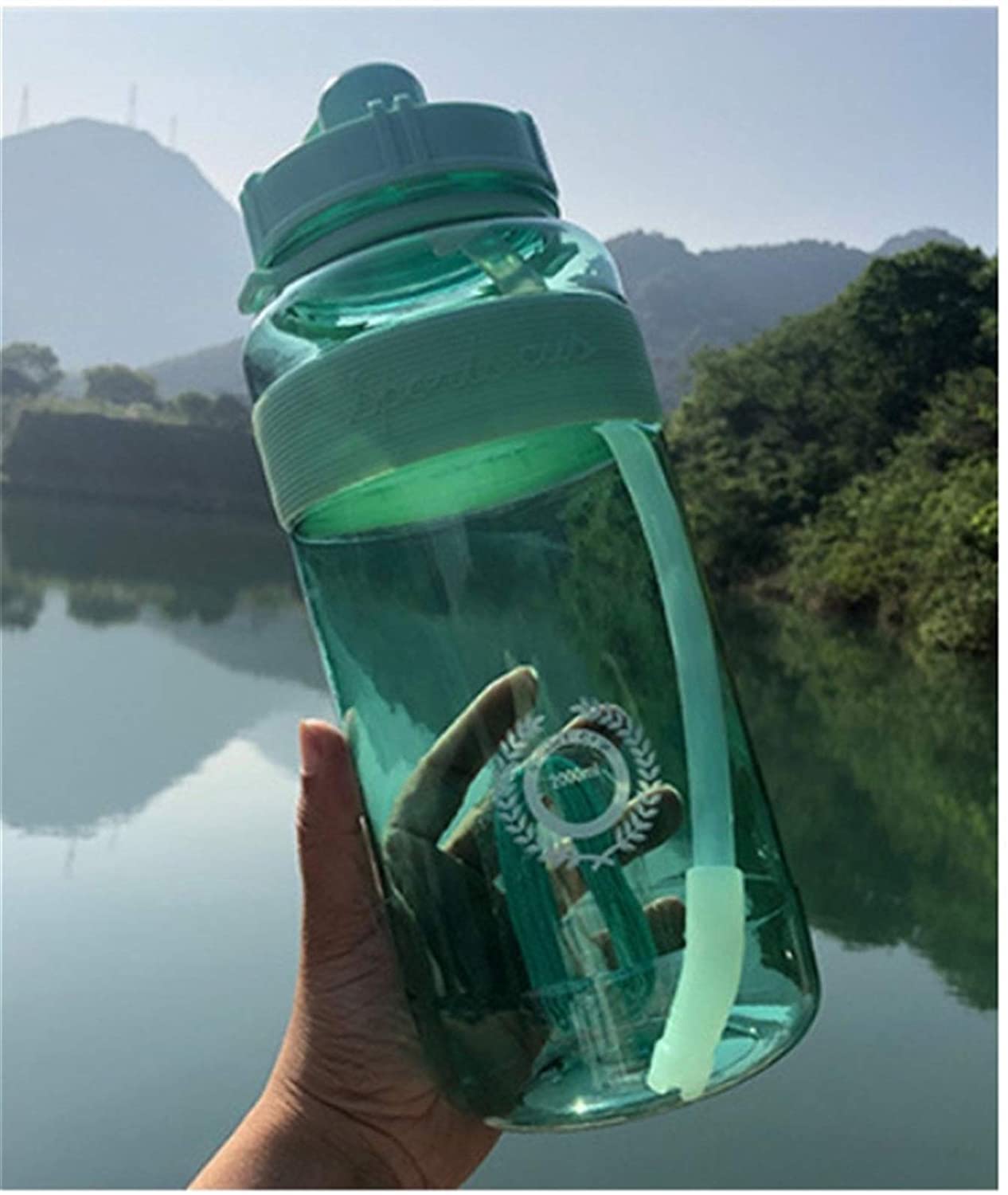 Wasserflasche mit großem Fassungsvermögen, praktische Fitness-Sportflasche, auslaufsicherer Wasserbecher mit großem Fassungsvermögen, Seilstrohhalm (Größe: 2000 ml, Farbe: Grün) (grün 2000 ml)