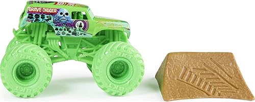 Miniatura 4 de Monster Jam 2022 Spin Master 1:64 Camión fundido a troquel con accesorio adicional: excavadora de tumbas Hyper Fueled
